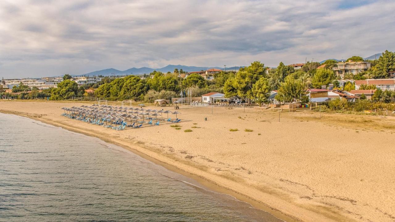 Coral Blue Beach Hotel غيراكيني المظهر الخارجي الصورة